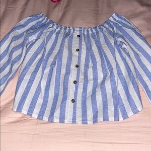 Blue and white long sleeve crop top